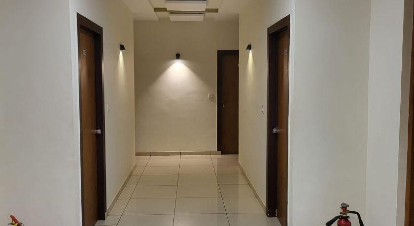 Hotel Shreejis in Gandhinagar