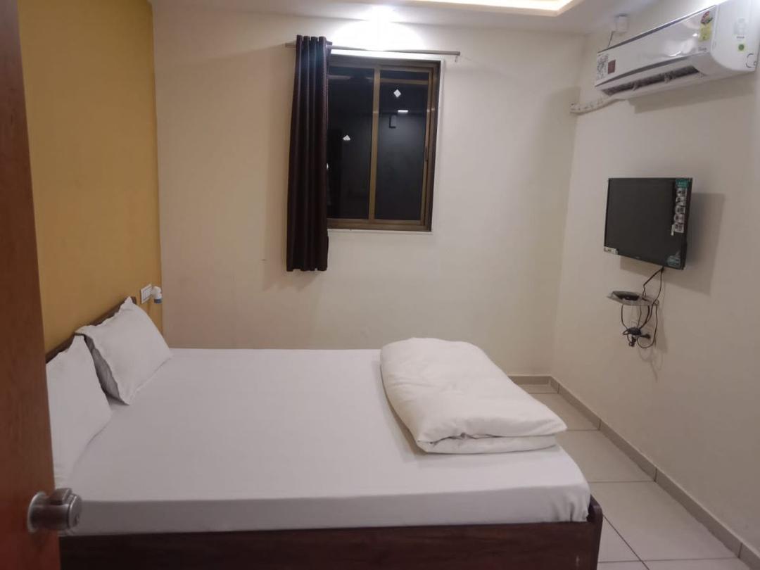 Hotel Shreejis in Gandhinagar