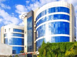 Hotel Peninsula Grand in Mumbai