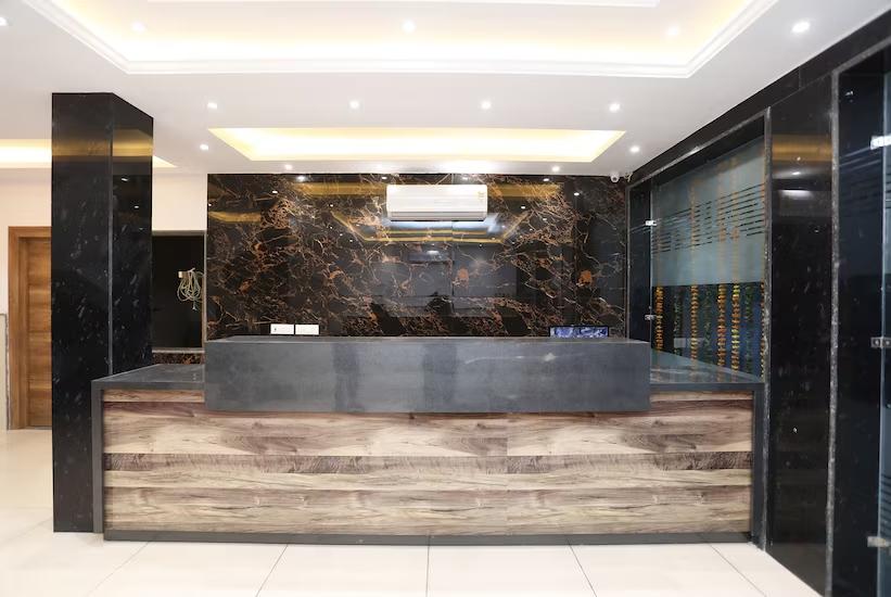Hotel Ivy Plaza in Delhi