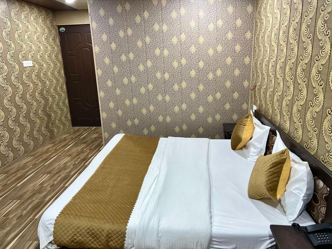 Hotel The Amar Grand in Mussoorie