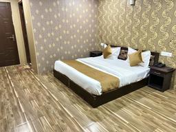 Hotel The Amar Grand in Mussoorie