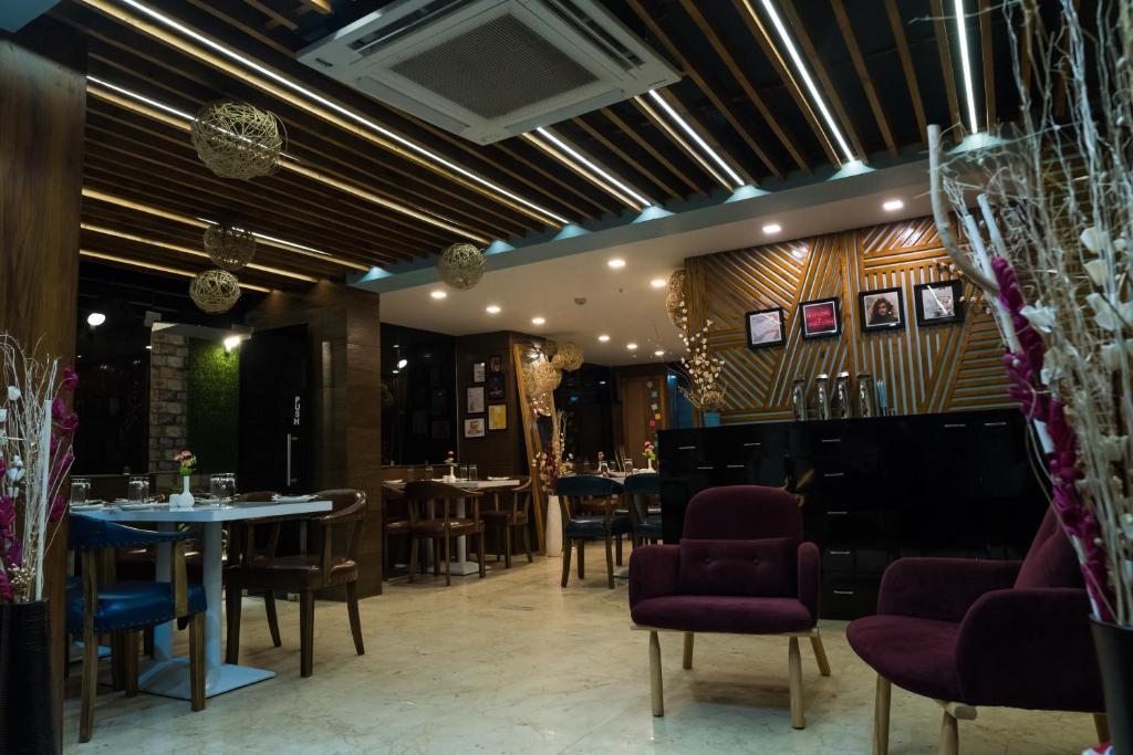 The Avenue Hotel in Kolkata