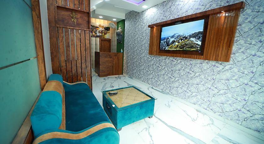 Hotel Frndz Inn in Amritsar