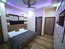Hotel Frndz Inn in Amritsar