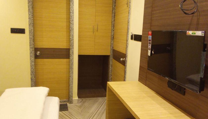 Hotel Skyking in Kolkata