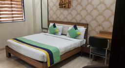 De Grandeur Hotel in Thane