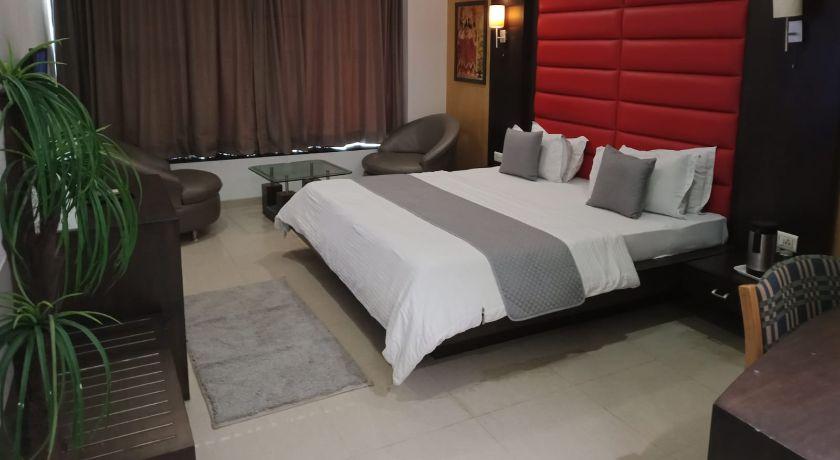Hotel Laksh Residency in Anand