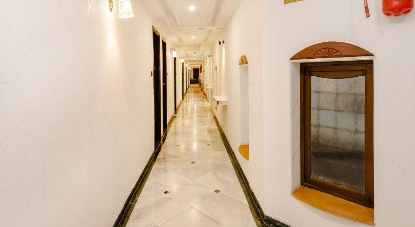 Hotel Galaxy in Surat