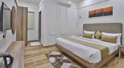 Hotel SR Regency in Anand