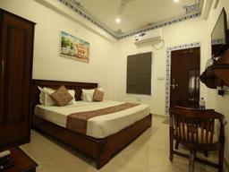 Hotel Casa - By The Lake in Udaipur