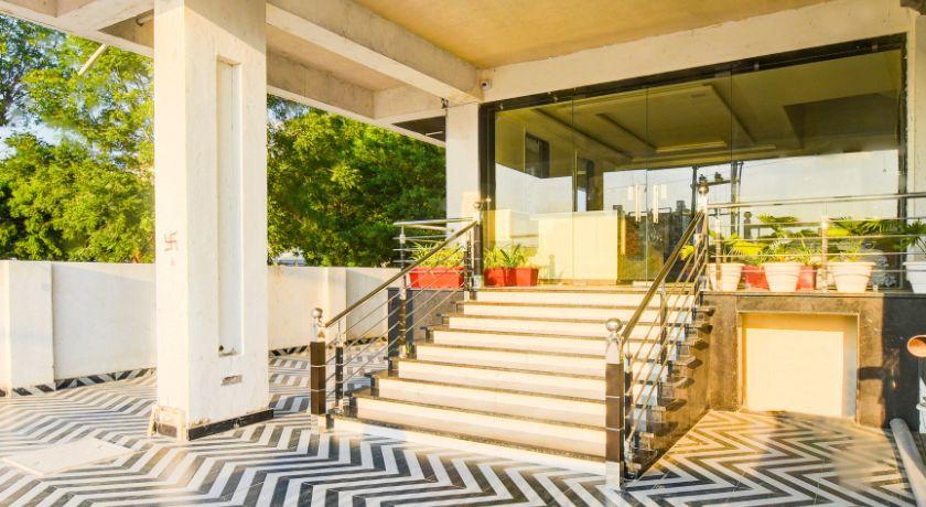 Hotel Cloud 9 in Jaipur