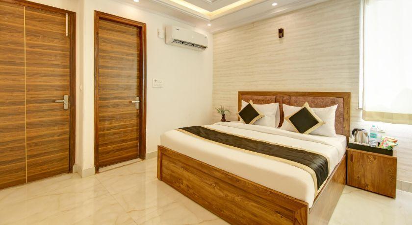 Hotel The Emporio Grand in Ghaziabad