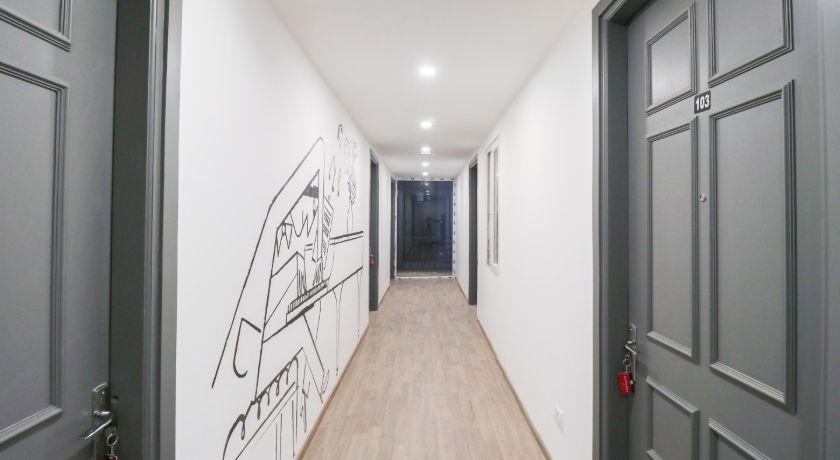 Hotel Townhouse in Noida