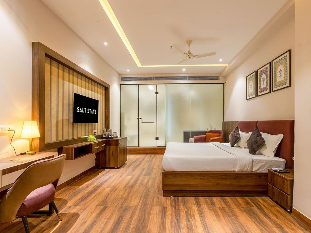 Saltstayz Premier - Mohali Chandigarh in Mohali