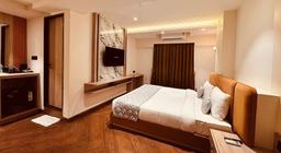 Hotel Mumbai House - Brilliant Convention Center in Indore