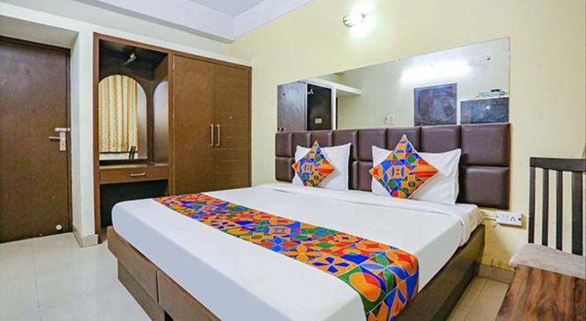 Hotel Kanha Classic in Kanpur