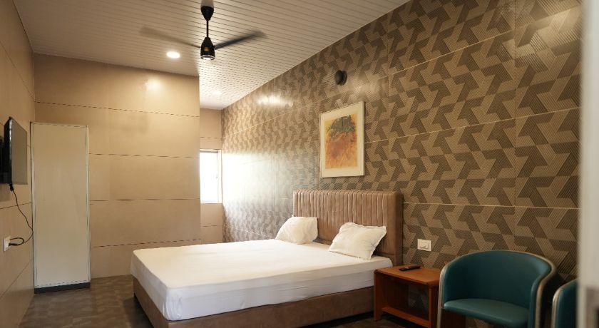 Vihara inn in Vasai