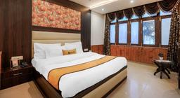 Pax Hotel Sunrise Inn in Dalhousie