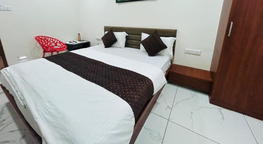 Hotel RR Inn in Vadodara