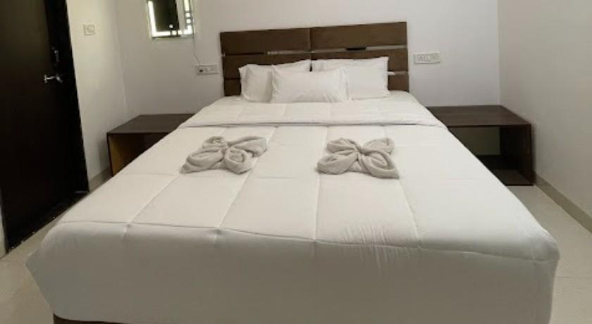 Hotel Kiwi Inn in Indore